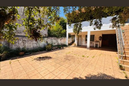 Casa à venda com 2 quartos, 212m² em Vila Sao Pedro, São Paulo
