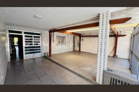 Casa à venda com 212m², 2 quartos e 3 vagas