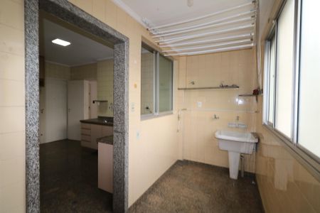 Apartamento à venda com 98m², 3 quartos e 1 vagaÁrea de Serviço