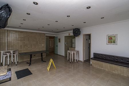 Apartamento à venda com 53m², 2 quartos e 1 vaga Apartamento à venda com 53m², 2 quartos e 1 vagasalão de festas_4