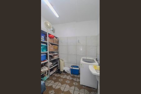 Apartamento à venda com 60m², 2 quartos e sem vaga Apartamento à venda com 60m², 2 quartos e sem vagaArea de serviço