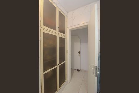 Apartamento à venda com 60m², 2 quartos e sem vaga Apartamento à venda com 60m², 2 quartos e sem vagaBanheiro