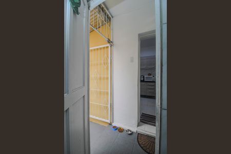 Apartamento à venda com 60m², 2 quartos e sem vaga Apartamento à venda com 60m², 2 quartos e sem vagaCorredor