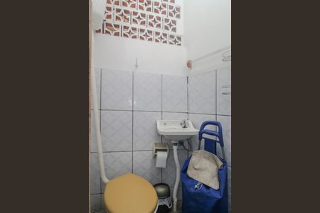 Apartamento à venda com 60m², 2 quartos e sem vaga Apartamento à venda com 60m², 2 quartos e sem vagaBanheiro 2