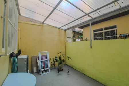 Apartamento à venda com 60m², 2 quartos e sem vaga Apartamento à venda com 60m², 2 quartos e sem vagaQuintal