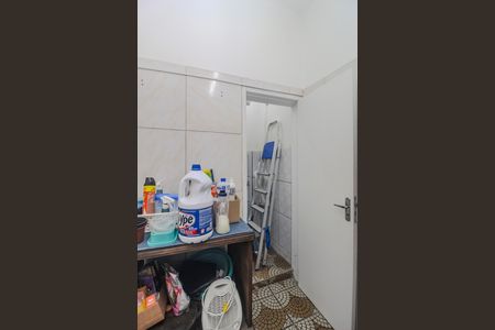Apartamento à venda com 60m², 2 quartos e sem vaga Apartamento à venda com 60m², 2 quartos e sem vagaBanheiro 2