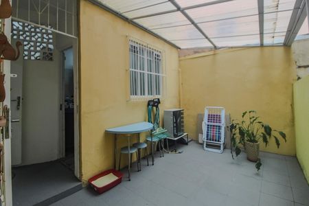 Apartamento à venda com 60m², 2 quartos e sem vaga Apartamento à venda com 60m², 2 quartos e sem vagaQuintal