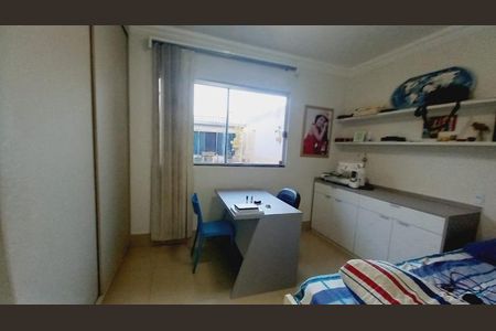 Casa à venda com 240m², 4 quartos e 4 vagasFoto 15