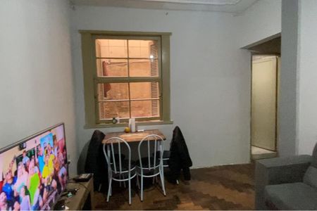 Sala de apartamento para alugar com 2 quartos, 70m² em Bairro, Porto Alegre