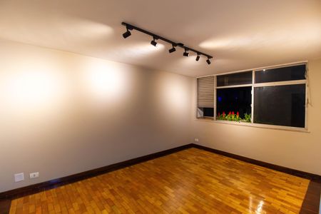 Sala de apartamento para alugar com 2 quartos, 240m² em Icaraí, Niterói