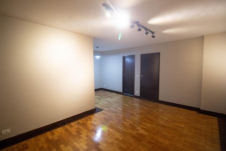 Sala de apartamento para alugar com 2 quartos, 240m² em Icaraí, Niterói