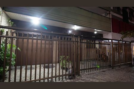 Apartamento para alugar com 240m², 2 quartos e 1 vaga Apartamento para alugar com 240m², 2 quartos e 1 vagaFachada