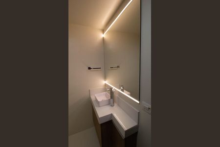 Apartamento para alugar com 240m², 2 quartos e 1 vaga Apartamento para alugar com 240m², 2 quartos e 1 vagaBanheiro da Suíte