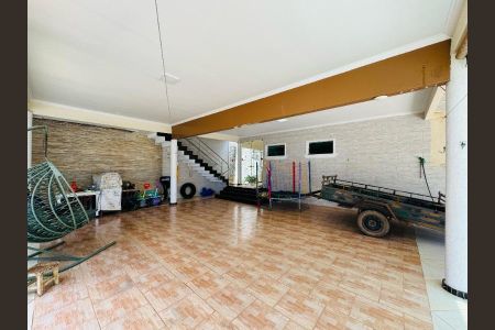 Casa de condomínio à venda com 380m², 4 quartos e 6 vagasFoto 09
