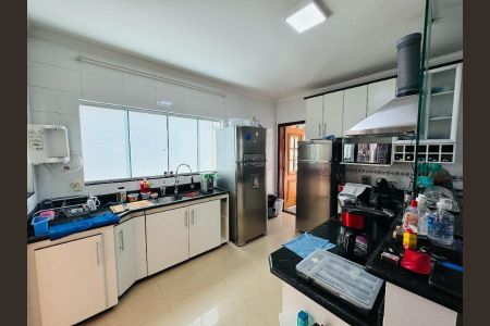 Casa de condomínio à venda com 380m², 4 quartos e 6 vagasFoto 32