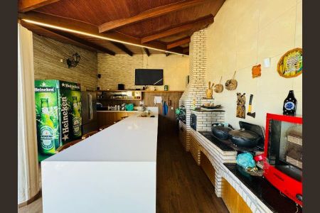 Casa de condomínio à venda com 380m², 4 quartos e 6 vagasFoto 12