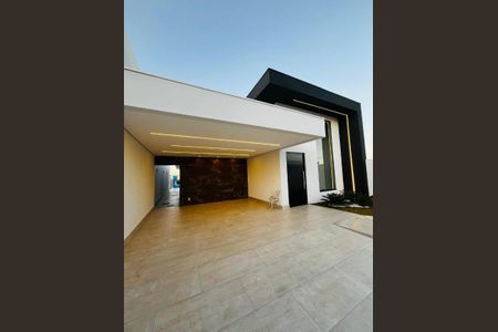 Casa de condomínio à venda com 230m², 3 quartos e 2 vagas Casa de condomínio à venda com 230m², 3 quartos e 2 vagasFoto 01