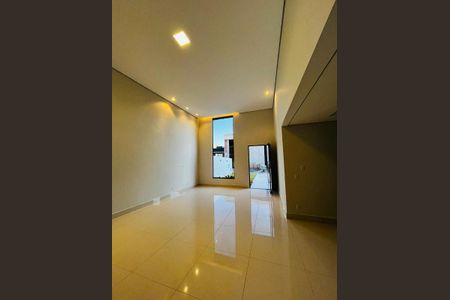 Casa de condomínio à venda com 230m², 3 quartos e 2 vagas Casa de condomínio à venda com 230m², 3 quartos e 2 vagasFoto 05