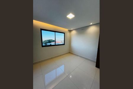 Casa de condomínio à venda com 230m², 3 quartos e 2 vagas Casa de condomínio à venda com 230m², 3 quartos e 2 vagasFoto 12