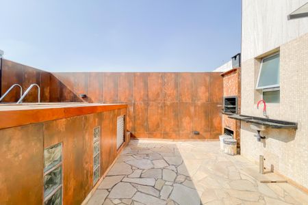 Apartamento à venda com 120m², 2 quartos e 2 vagasTerraço