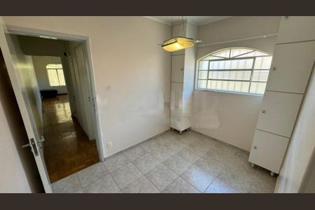 Casa à venda com 3 quartos, 136m² em Jardim Ernestina, São Paulo
