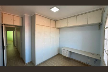 Casa à venda com 136m², 3 quartos e 2 vagas