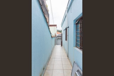 Casa à venda com 70m², 3 quartos e 1 vagaCorredor Externo