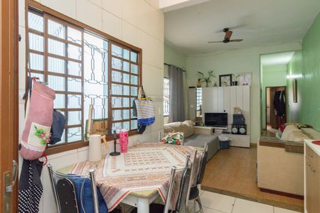 Casa à venda com 70m², 3 quartos e 1 vagaCozinha