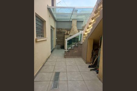 Casa à venda com 300m², 3 quartos e 8 vagas