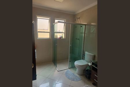 Casa à venda com 300m², 3 quartos e 8 vagas