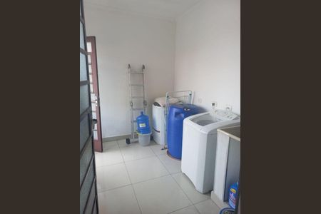 Casa à venda com 300m², 3 quartos e 8 vagas