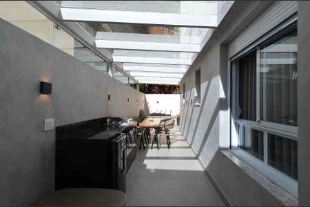 Apartamento à venda com 125m², 2 quartos e 2 vagas Apartamento à venda com 125m², 2 quartos e 2 vagasÁrea Privativa