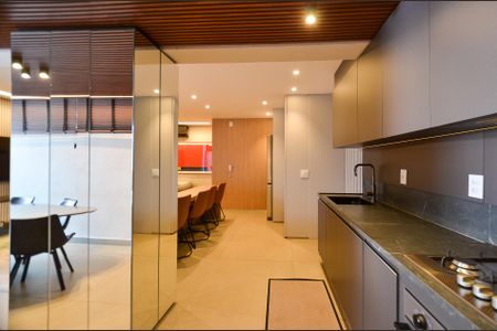 Apartamento à venda com 125m², 2 quartos e 2 vagas Apartamento à venda com 125m², 2 quartos e 2 vagasCozinha