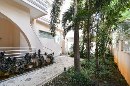 Apartamento à venda com 125m², 2 quartos e 2 vagas Apartamento à venda com 125m², 2 quartos e 2 vagasHall de entrada