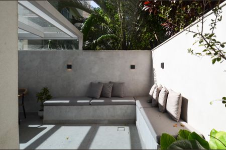 Apartamento à venda com 125m², 2 quartos e 2 vagas Apartamento à venda com 125m², 2 quartos e 2 vagasÁrea Privativa