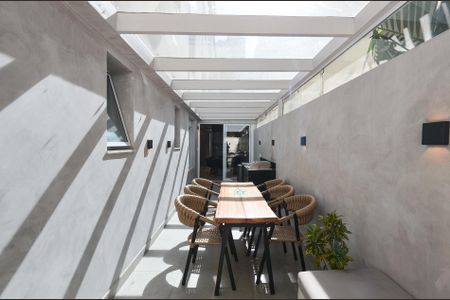 Apartamento à venda com 125m², 2 quartos e 2 vagas Apartamento à venda com 125m², 2 quartos e 2 vagasÁrea Privativa
