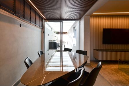 Apartamento à venda com 125m², 2 quartos e 2 vagas Apartamento à venda com 125m², 2 quartos e 2 vagasSala Ambientes