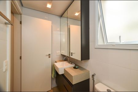 Apartamento à venda com 125m², 2 quartos e 2 vagas Apartamento à venda com 125m², 2 quartos e 2 vagasBanheiro Suíte 1