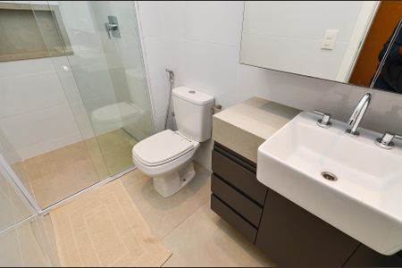 Apartamento à venda com 125m², 2 quartos e 2 vagas Apartamento à venda com 125m², 2 quartos e 2 vagasBanheiro Suíte 2