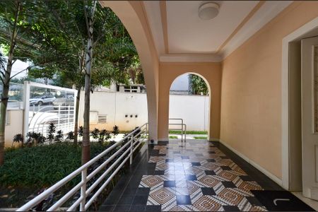 Apartamento à venda com 125m², 2 quartos e 2 vagas Apartamento à venda com 125m², 2 quartos e 2 vagasÁrea comum