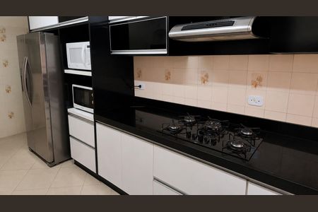 Casa à venda com 388m², 6 quartos e 4 vagas