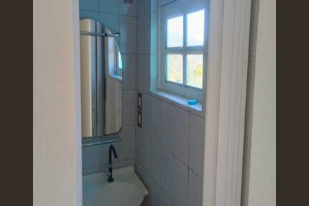 Casa de condomínio para alugar com 58m², 2 quartos e sem vaga