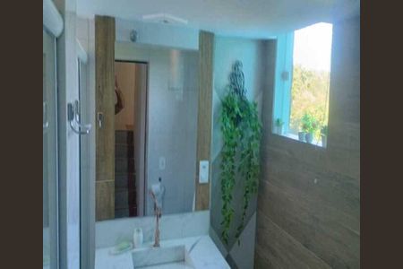 Casa de condomínio para alugar com 58m², 2 quartos e sem vaga