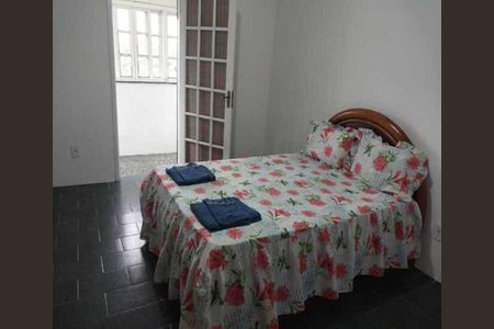 Casa de condomínio para alugar com 58m², 2 quartos e sem vaga