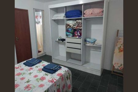 Casa de condomínio para alugar com 58m², 2 quartos e sem vaga