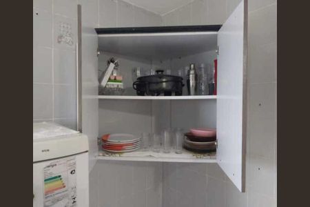 Casa de condomínio para alugar com 58m², 2 quartos e sem vaga