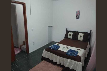 Casa de condomínio para alugar com 58m², 2 quartos e sem vaga