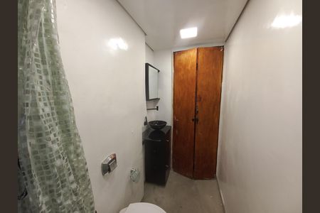 Banheiro de apartamento para alugar com 1 quarto, 24m² em Santa Cecilia, São Paulo
