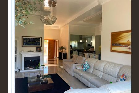 Sala de casa de condomínio à venda com 3 quartos, 420m² em Jardim Peri, São Paulo