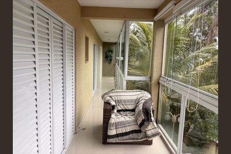 Casa de condomínio à venda com 420m², 3 quartos e 4 vagasVaranda